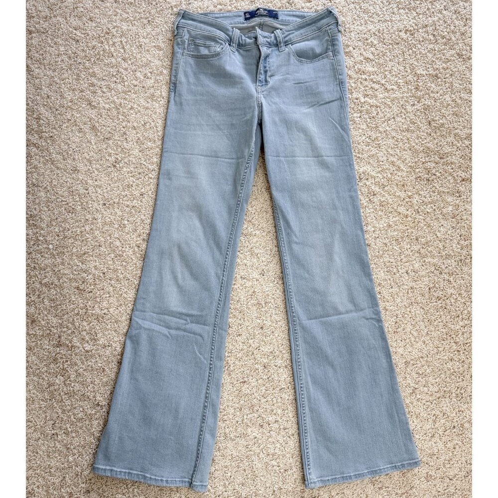 Hollister Low-Rise Light Wash Boot Jeans 27S